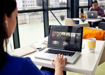 layanan musik dan radio online