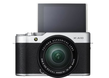 kamera mirrorless fujifilm x-a10 depan