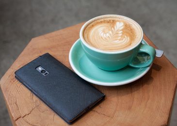 casing, aksesoris handphone yang layak dibeli