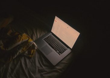 cara mengatur cahaya layar monitor