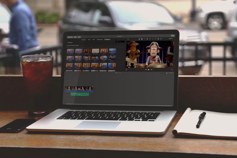 audio fade out dan face in imovie