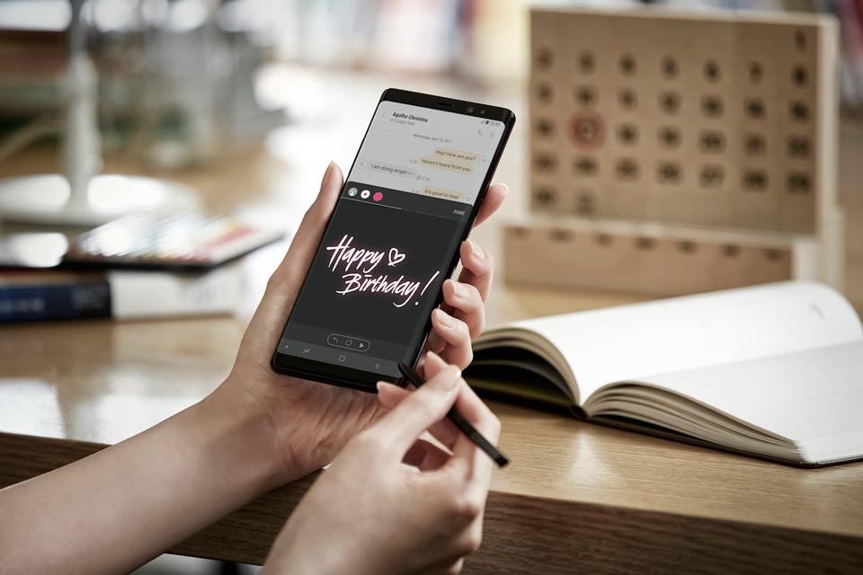 Samsung Galaxy Note 8 Live Message