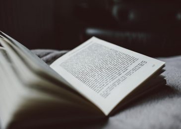 Cara Membuat Catatan Kaki & Catatan Akhir di Word yang Benar dan Mudah