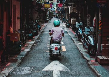 naik vespa