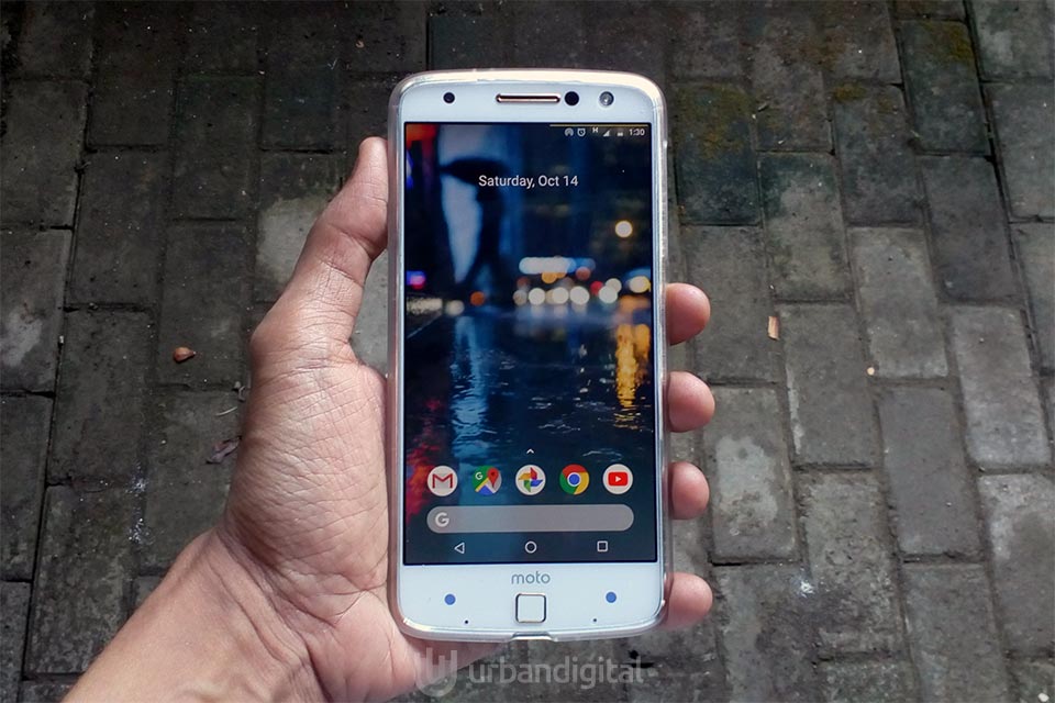 pakai home screen pixel 2 di moto z