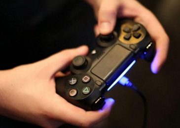 6 Beberapa Kebiasaan Aneh Para Gamers