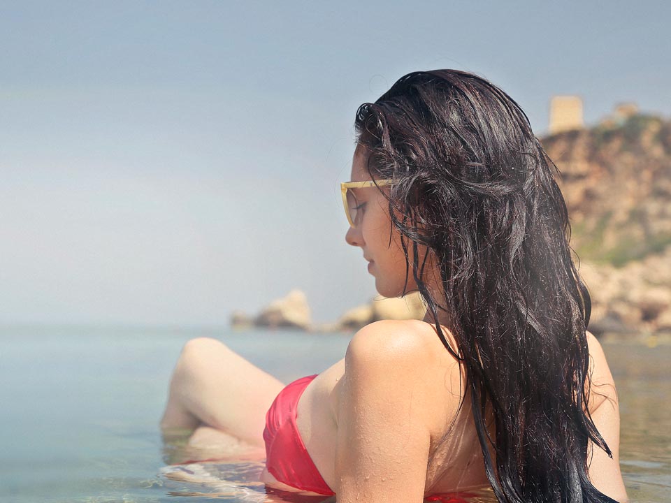 foto cewek di pantai