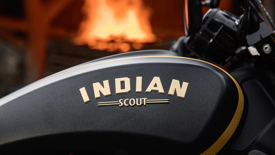 emblem tangki motor indian scout