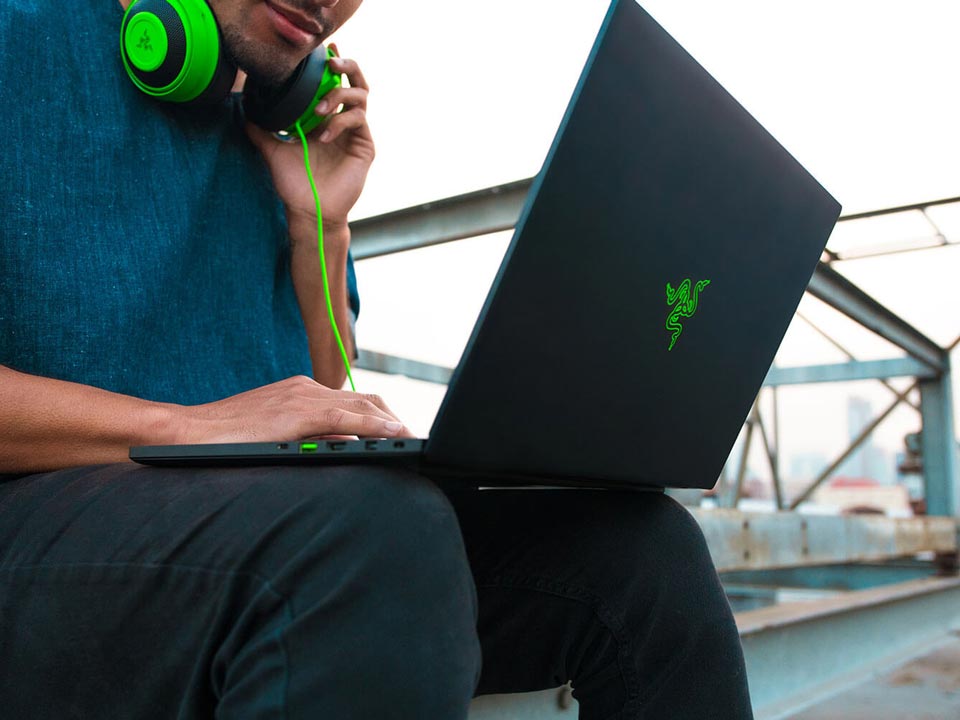 razer blade gaming laptop