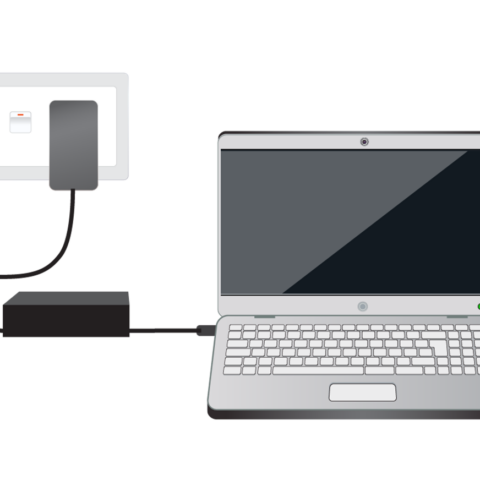 Bahaya Mengisi Daya Laptop dengan Charger Laptop Lain