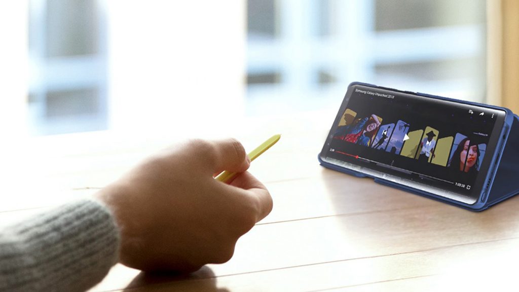 Samsung Galaxy Note 9 S Pen presentation lifestyle press image
