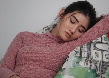 cewek hot tidur