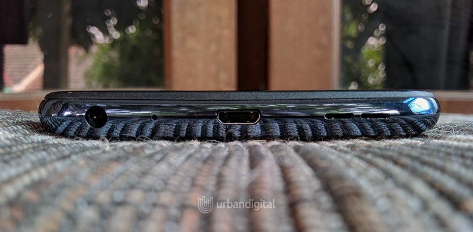 colokan zenfone max pro m2