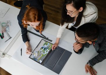 ASUS StudioBook 180 derajat