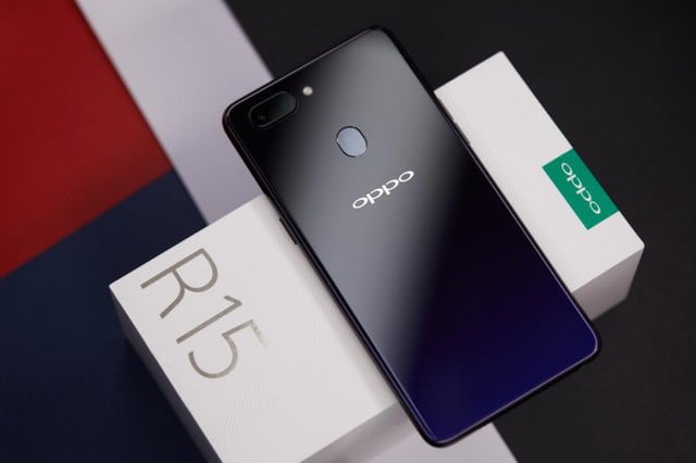 OPPO R15