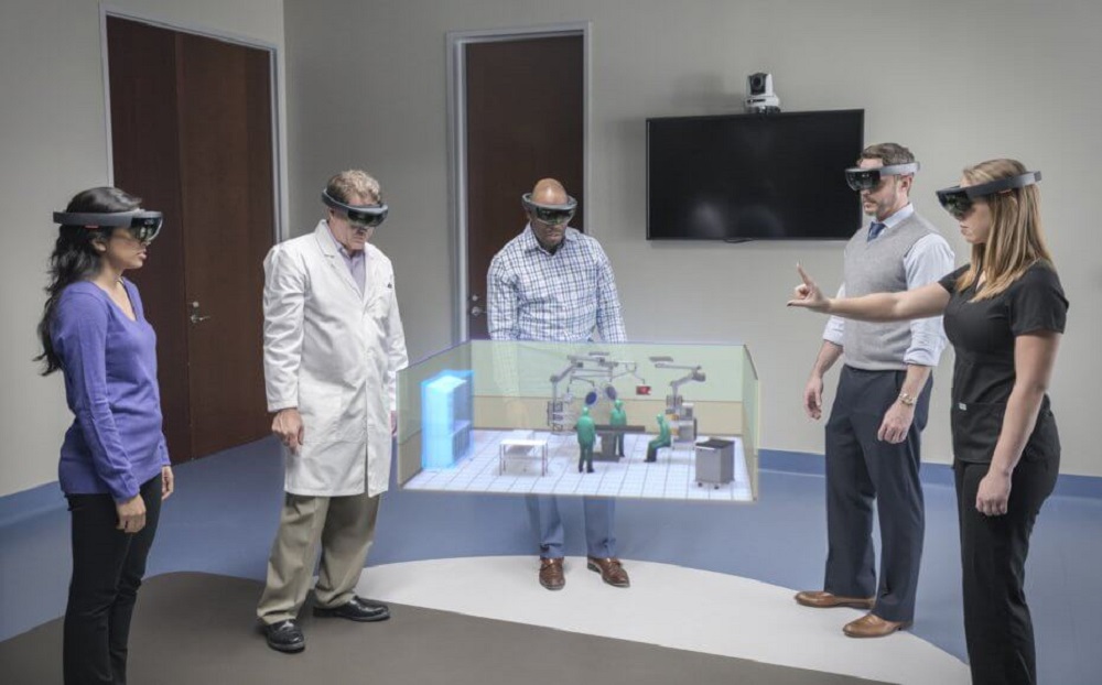 Microsoft HoloLens 2