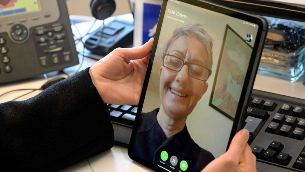 Awas! Orang Lain Bisa Nguping Video Call Karena Adanya Bug Face Time Apple