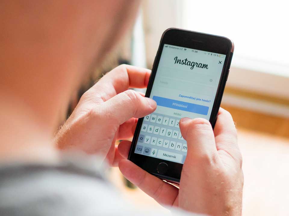 login akun instagram
