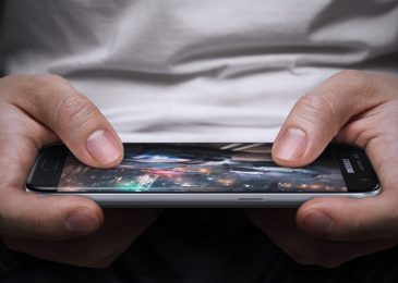 5 Tips Hemat Baterai Saat Main Game