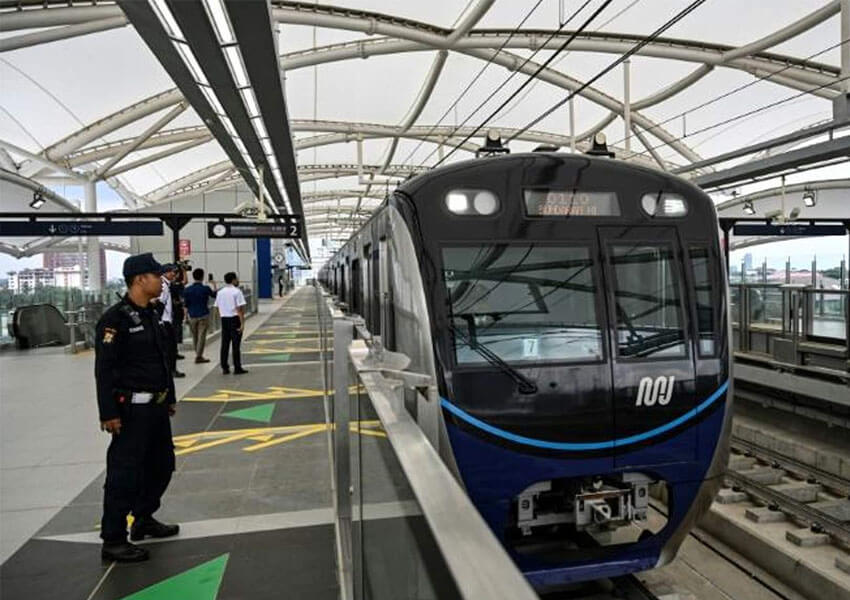 Senangnya Warga Ibukota MRT Jadi Kenyataan, Ini Beberapa Fakta Soal MRT