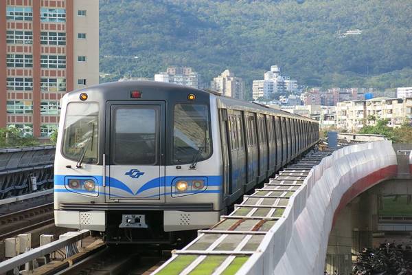 Senangnya Warga Ibukota MRT Jadi Kenyataan, Ini Beberapa Fakta Soal MRT