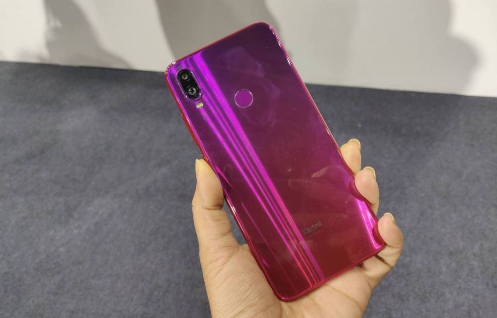 Perang Ponsel Murah Redmi Note 7 Pro VS Samsung M30