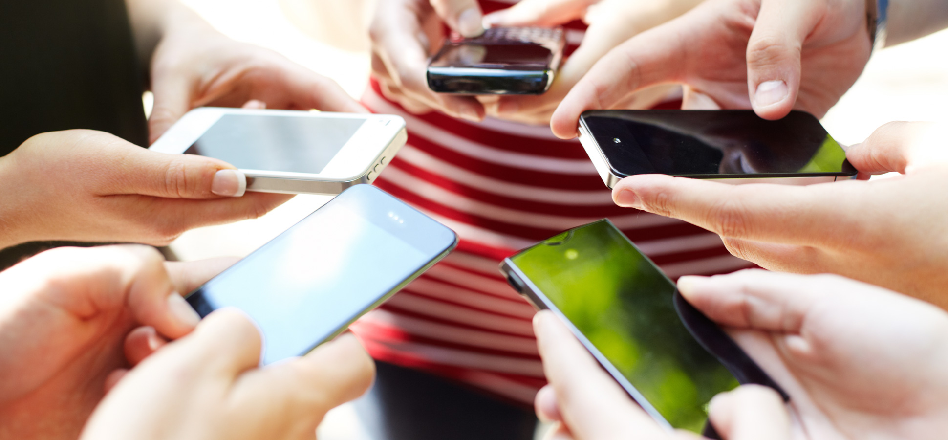 5 Tempat yang Tidak Memperbolehkan Penggunaan Smartphone