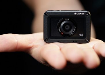 Kamera Sony RX0 II Hadir dengan Desain Minimalis untuk Vlogger