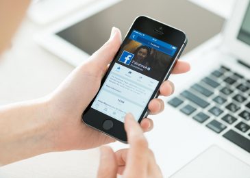 Cara Hapus Semua Foto di Facebook Secara Permanen