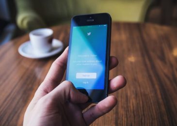 Banyak Orang Memilih Pakai Twitter? Ini Alasan Di Baliknya!