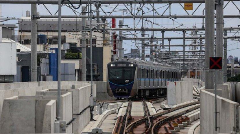 kereta mrt jakarta