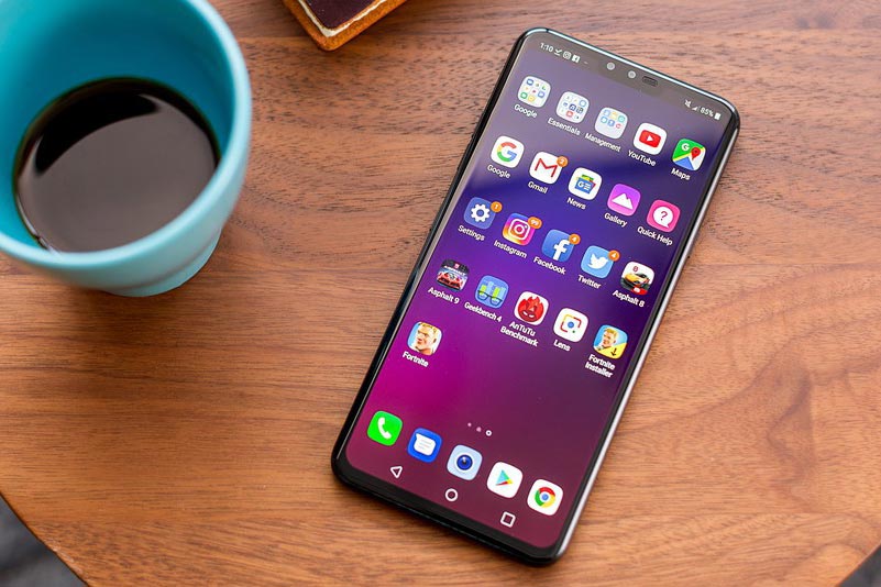 Patenkan Ponsel Baru, LG Siap Luncurkan Tiga Kamera Selfie