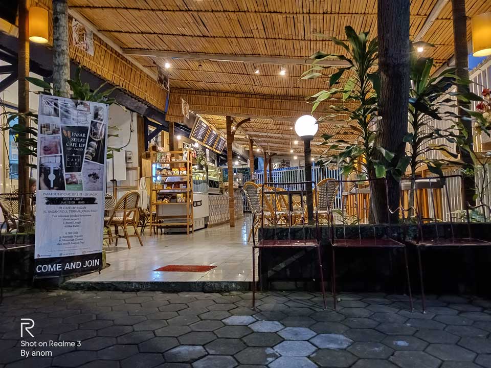nightscape menyeimbangkan cahaya