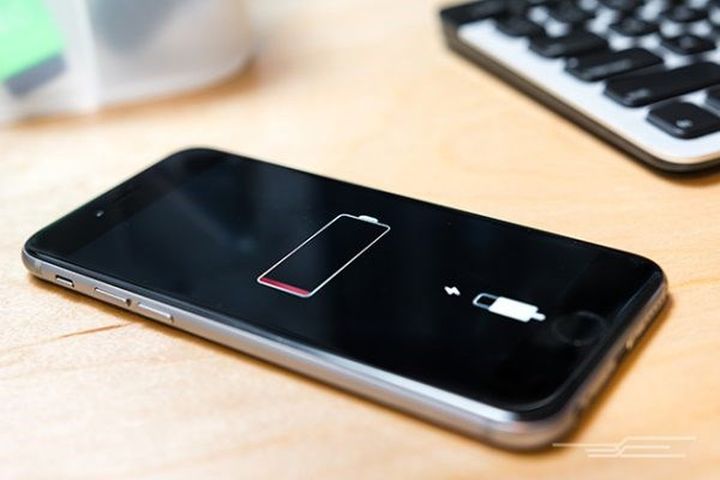 Cara Mudah Mengatasi Batu Baterai Smartphone yang Bocor