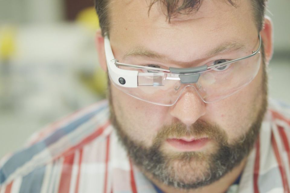Google Kenalkan Headset Glass Enterprise Edition 2 Seharga $ 999