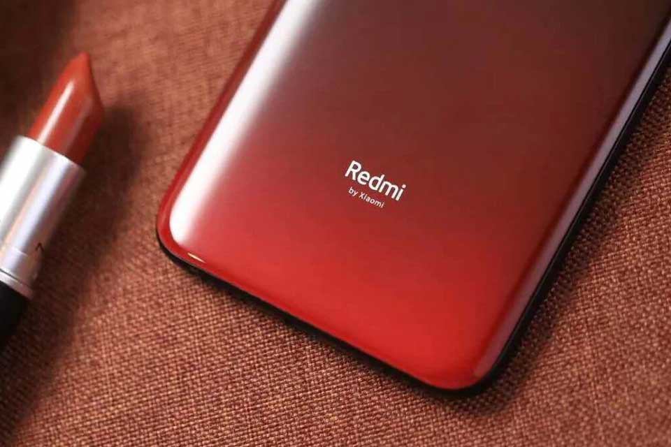 Lu Weibing Menggoda dengan Nama Ponsel Flagship Redmi