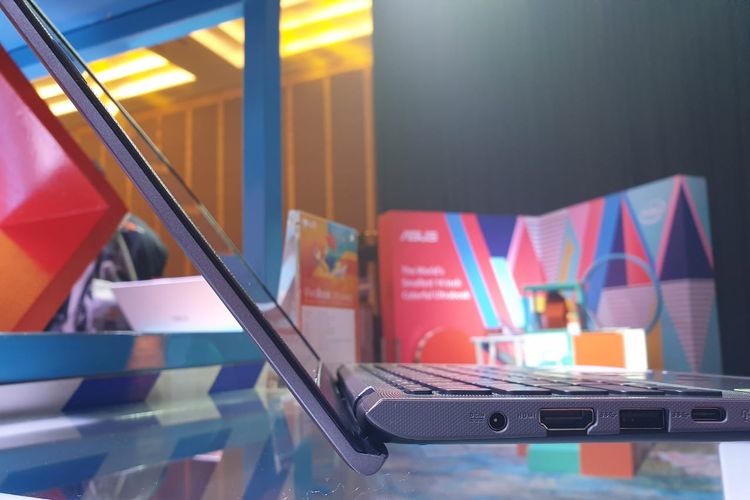 ASUS VivoBook Ultra A412, UltraBook Terkecil di Dunia