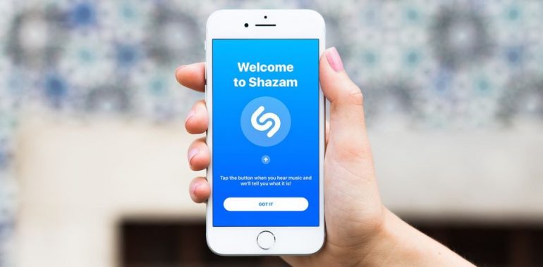 Mencari Judul Lagu dari Aplikasi Lain dengan Shazam