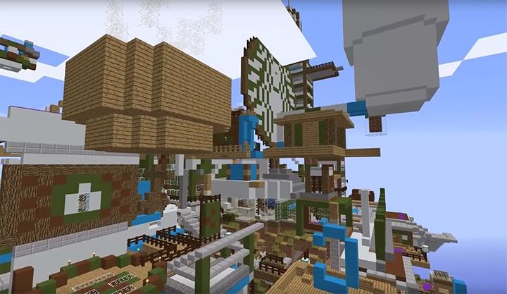 Begini Jadinya Saat 200 Orang Membuat Starbucks Islands di Minecraft