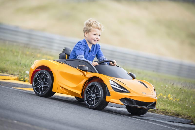 Mobil Sport Mini McLaren 720S 'Ride-On'