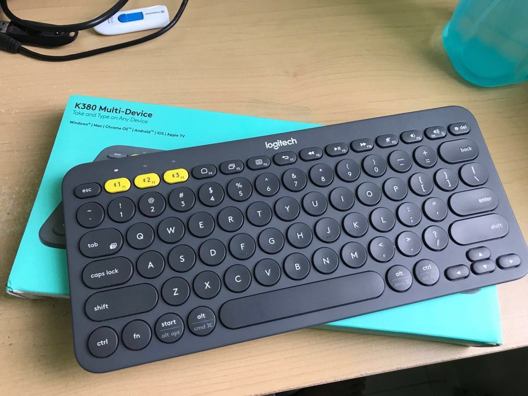 Logitech K380 – Keyboard Bluetooth Stylish untuk Mengetik Lama