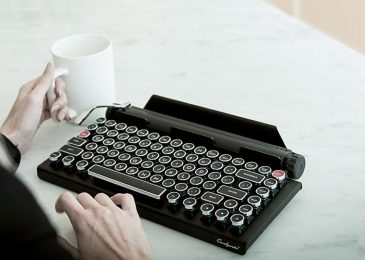 Qwerkywriter S: Keyboard ala Mesin Ketik