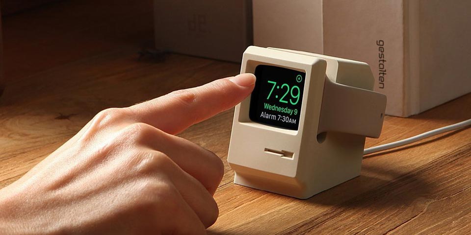 Dudukan Apple Watch ala Perangkat Klasik