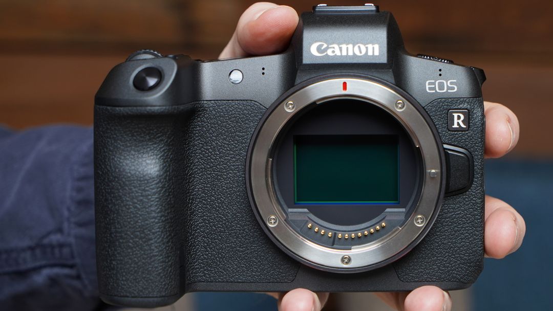 RUMOR! Canon EOS R 83MP Full-frame Mirrorless Akan Rilis 2020