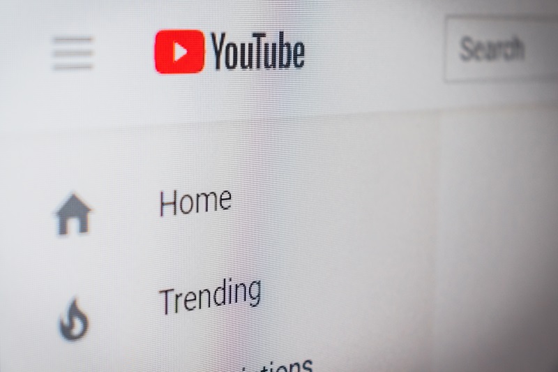 Mengubah URL YouTube - melewati batasan umur youtube