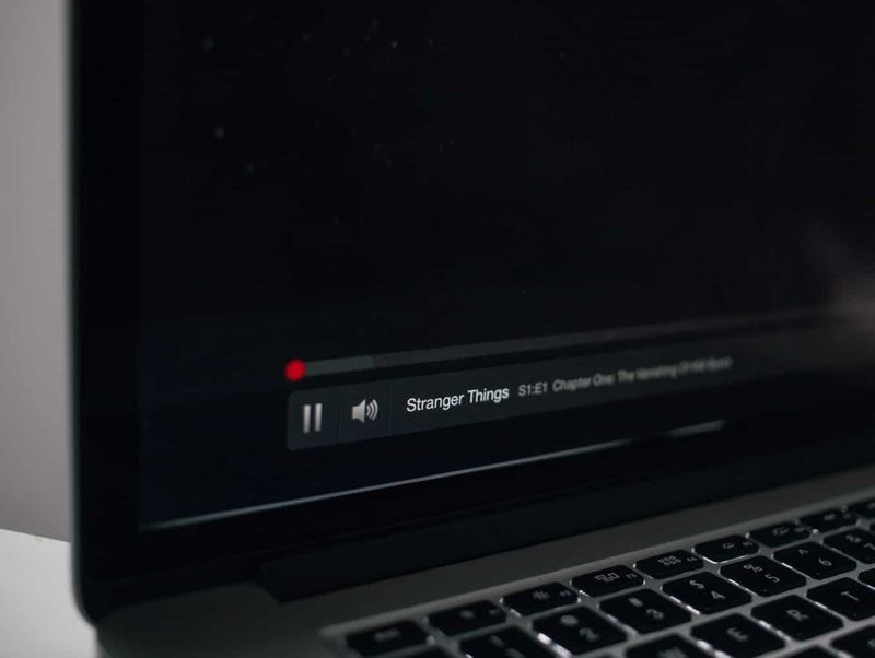 Cara Mudah untuk Mengubah Kecepatan Putar di Netflix