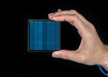 film superman di lembar kaca project silica