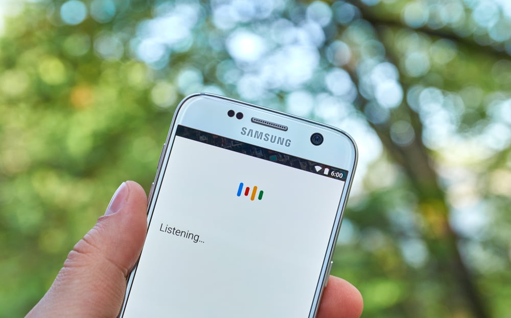 Fitur Baru Google Assistant Bisa Terjemahkan Obrolan dari Ponsel
