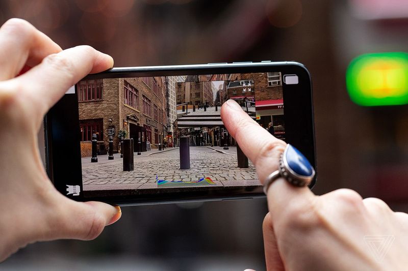 Filmic DoubleTake – Aplikasi Perekam Video dari 2 iPhone Sekaligus