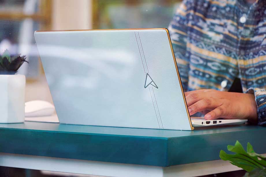 Zenbook UX334FL 30th Edition featured